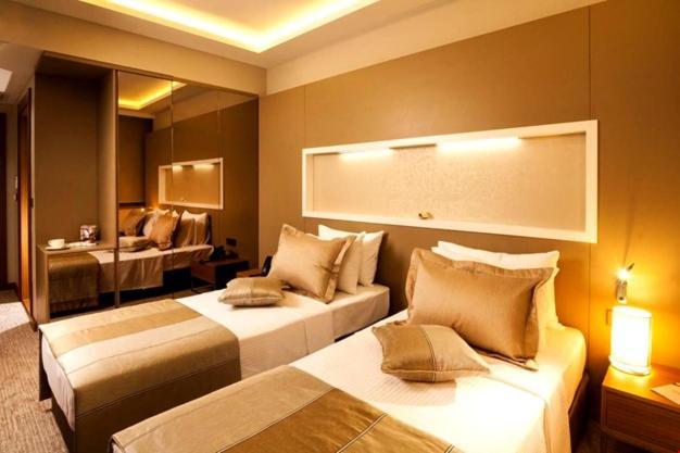 Majura Hotel Business Измир Экстерьер фото