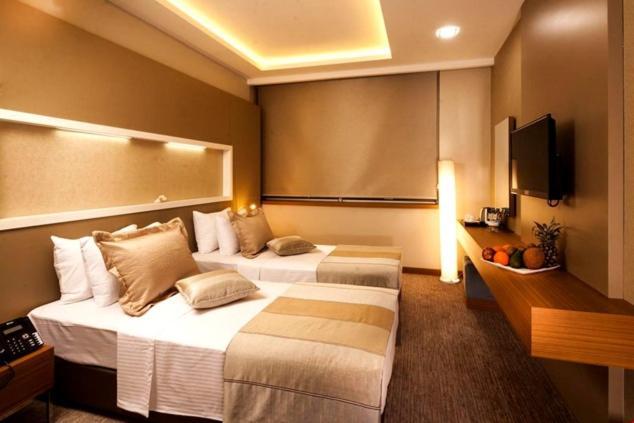 Majura Hotel Business Измир Экстерьер фото